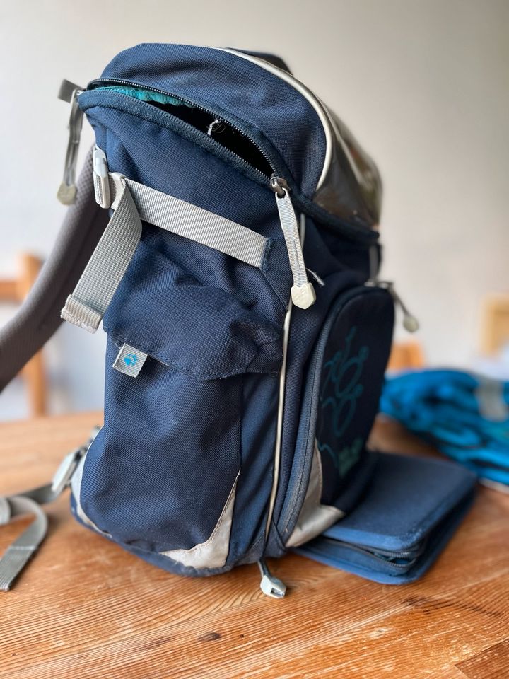 Schulranzen Rucksack Jake Wolfsink Blau in Berlin