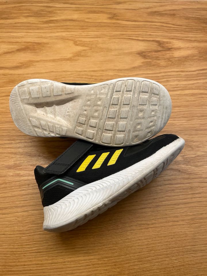 Adidas Schuhe Gr.27 in Barnstorf