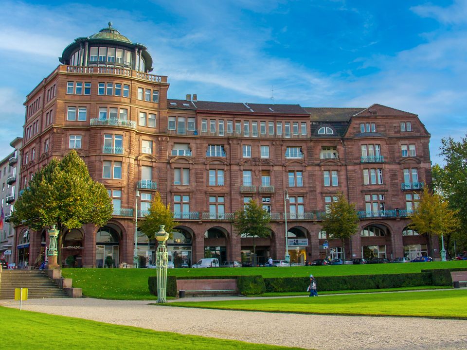 Toplage am Wasserturm! Arkadenwohnung im Stilaltbau mit Loggia und Blick auf den Wasserturm in Mannheim