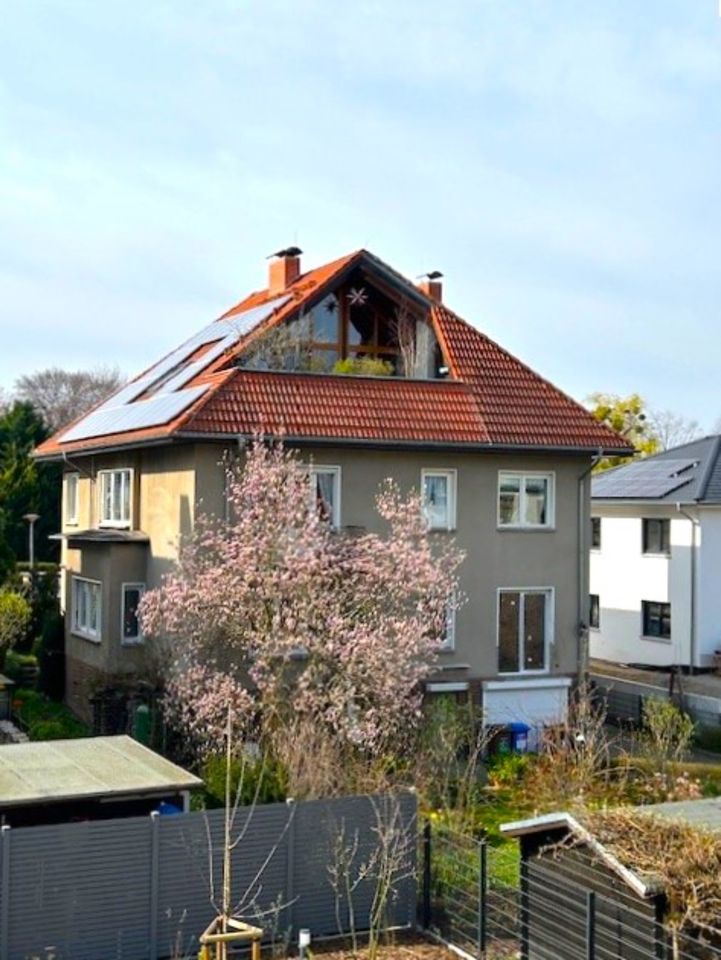 INDIVIDUELLES ZWEI-FAMILIEN-HAUS IN RUHIGER UND ZENTRALER LAGE in Magdeburg