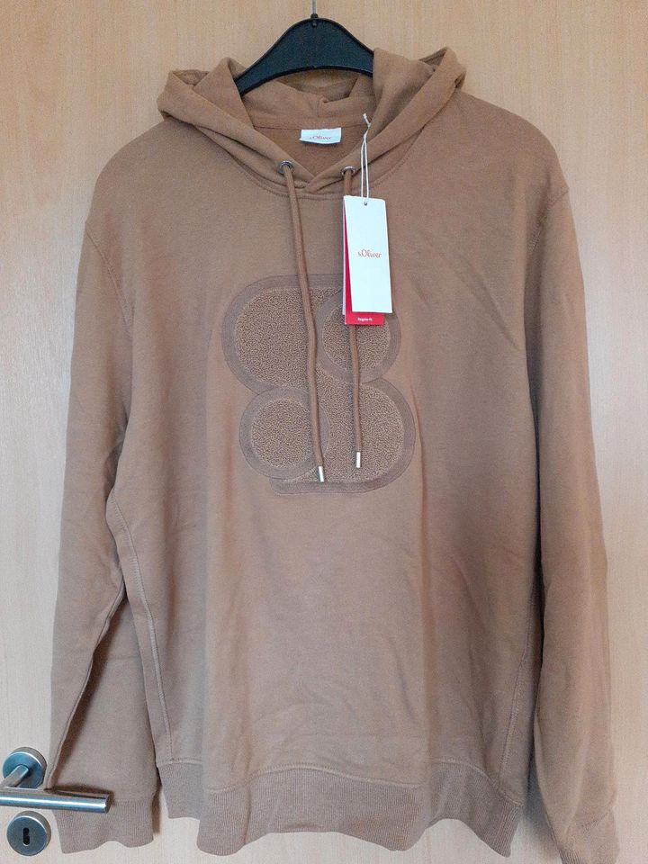 s.Oliver Herren Hoodie XL mit Etikett in Harsewinkel