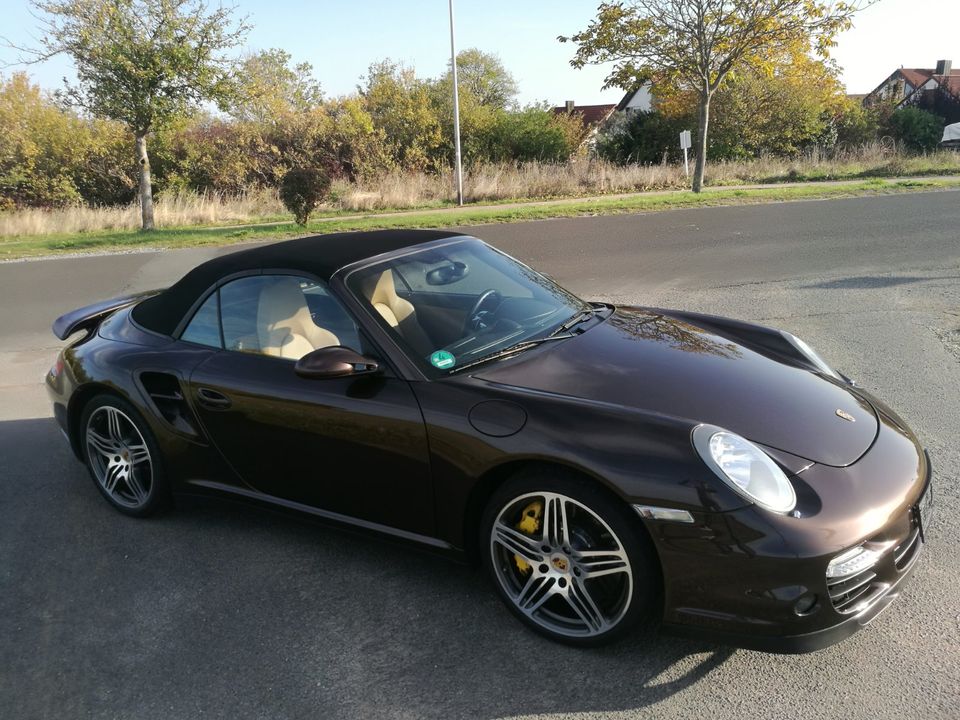 Porsche 997 Turbo Cabrio: PCCB, Sport Chrono Paket, Navi,... in Würzburg