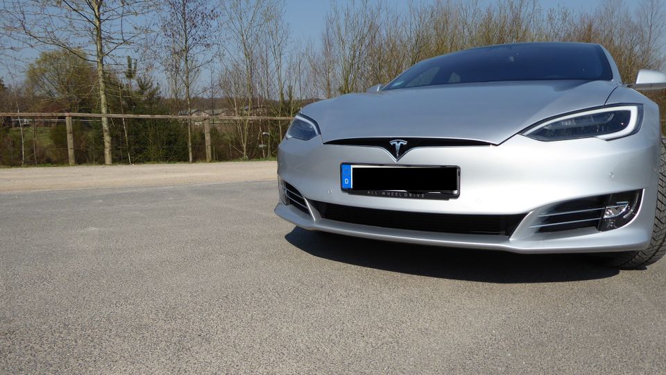 Tesla Model S 75D mit Batterie-Zertifikat in Oberhausen
