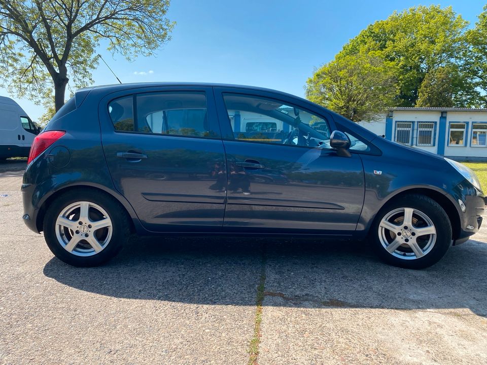 Opel Corsa 1.4 in Minden