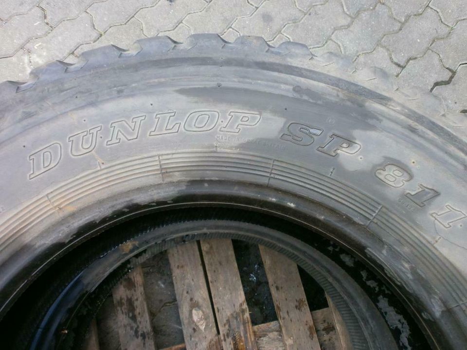 Dunlop Nutzfahrzeugreifen SP811 10/R22.5 gebraucht *1936* in Lampertheim