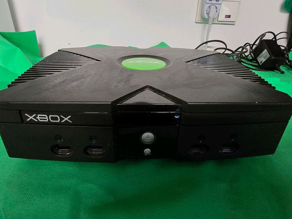 X Box zum Verkauf in Bleialf 