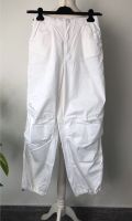 Bershka Baggy weite Hose weiß S 36 38 Hose Damen Girls Sachsen-Anhalt - Magdeburg Vorschau