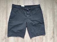 Bugatti Shorts Neu mit Etikett Gr. 50 Fb. Blau Brandenburg - Senftenberg Vorschau