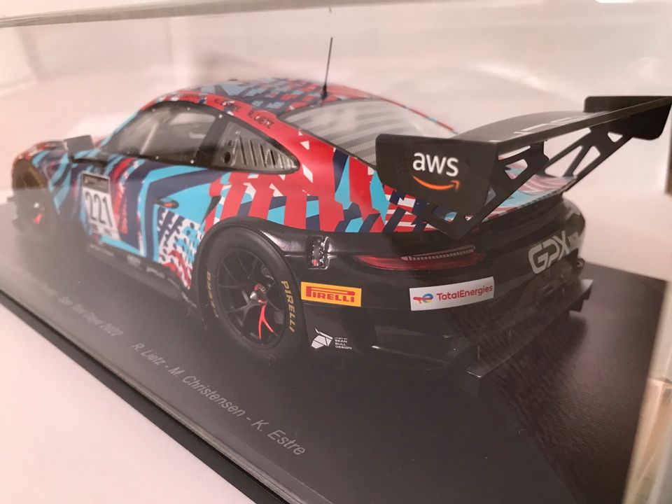 SPARK Porsche 911 GT3-R GPX 24h Spa Test Days 2022 1:18 18SP167 in Ochtendung