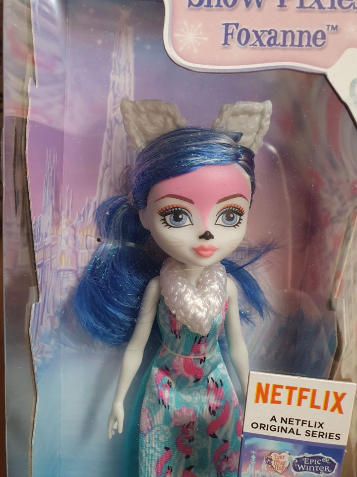 Ever After High Monster High Barbie Puppe Verpackt in Dorsten