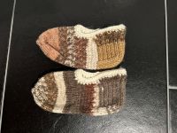 NEU, selbstgestrickte Hausschuhe /Socken für Kinder ca. 15cm Rheinland-Pfalz - Bad Kreuznach Vorschau