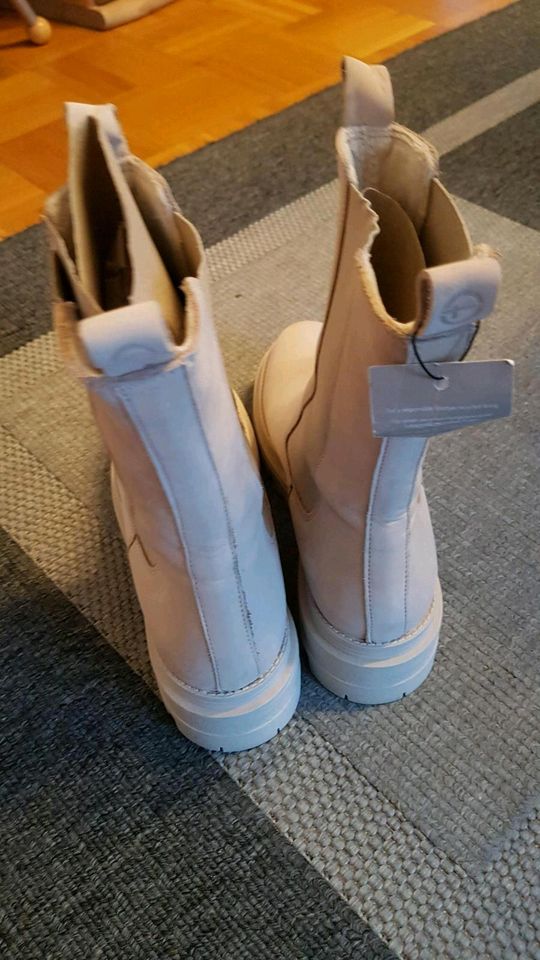 Tamaris Chelsea Boots Größe 40 NEU! in Böbingen an der Rems