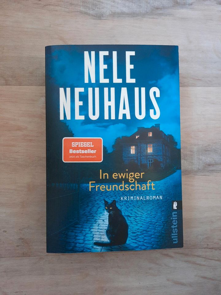 Nele Neuhaus - In ewiger Freundschaft in Bremen