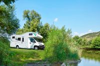 vermiete Wohnmobil Forster A699EB Alkoven noch frei Nordrhein-Westfalen - Erwitte Vorschau