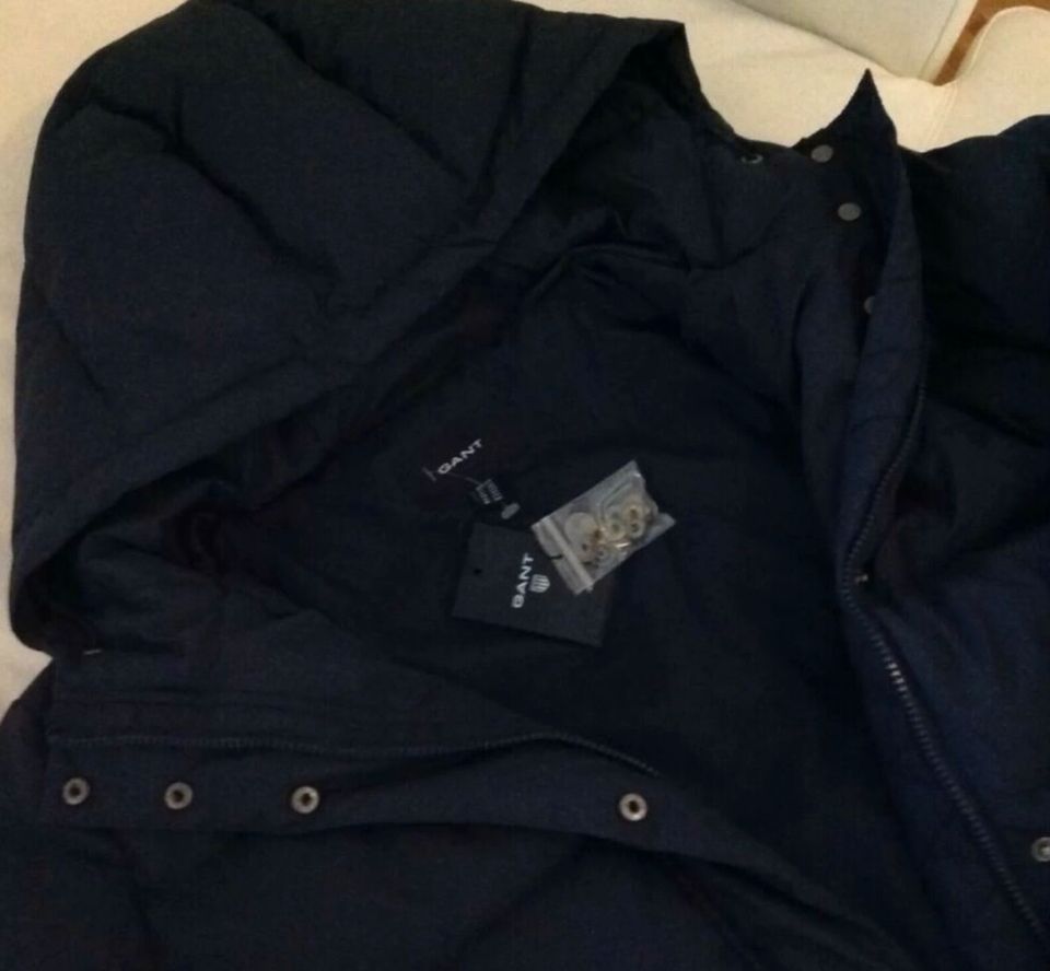 Neue ungetragene Gant Daunenjacke" mit Etikett XL/XXL in Rödermark