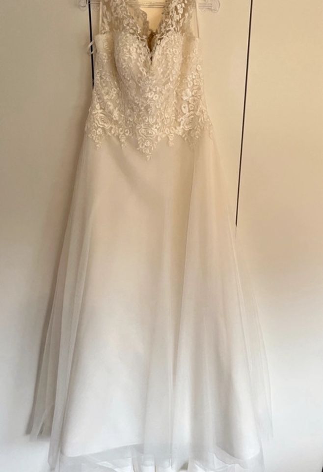 Hochzeitskleid - Brautkleid (Neu & ungetragen) in Essen