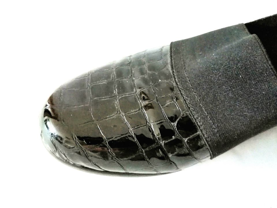 Damenslipper/REMONTE/Lackleder Schuhe/Kroko Optik/Keilabsatz Gr41 in St. Georgen