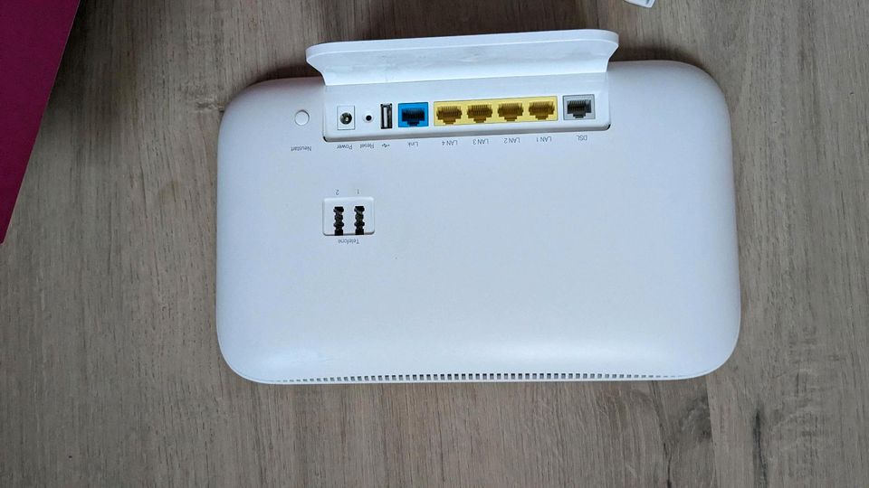 Speedport smart Telekom Router WLAN WiFi inklusive Versand in Hechingen