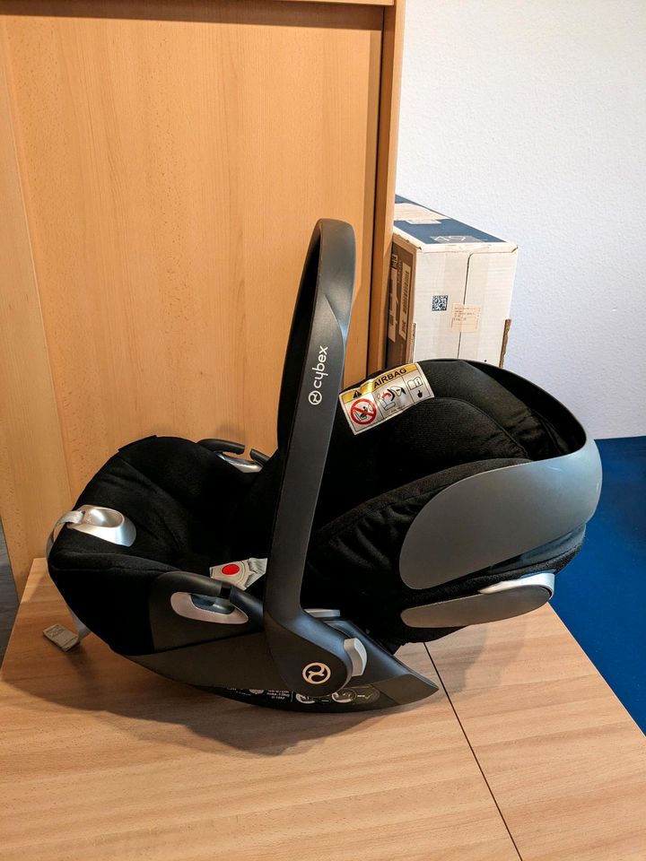 Babyschale Cybex Cloud Z + i-Size mit Liegefunktion und Fußsack in Neumagen-Dhron