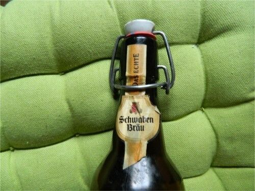 Alte Bierflaschen mit Bügelverschluss in Durchhausen