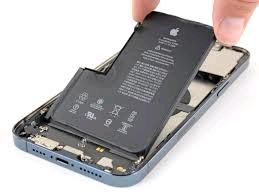 Apple iPhone 12 Pro Max - Akku Austausch Wechseln Reparatur in Göttingen