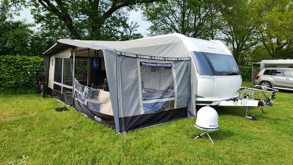 Hobby Caravan Prestige 560 WLU Modell 2022 in Rheinbach