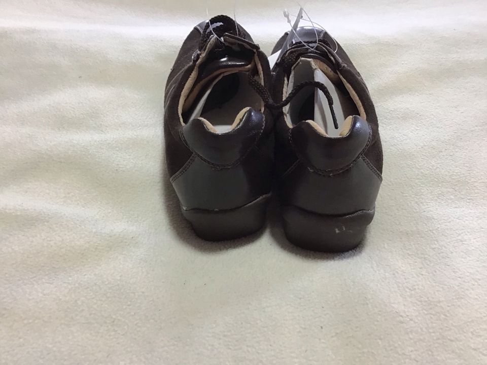 Braune Schuhe Gr. 39 von Jolyne NEU in Garbsen