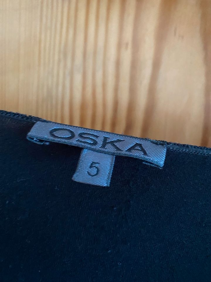 OSKA . Shirt. Schwarz . Größe 5. Neuwertig. in Berlin