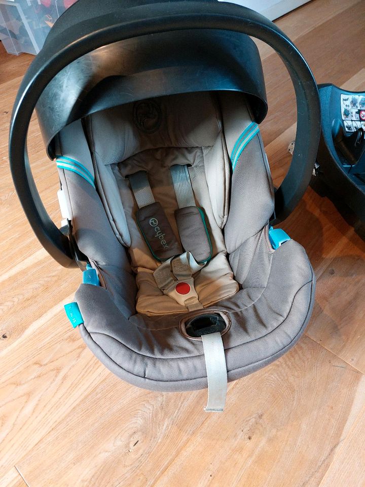 Cybex ATON 3S inkl. ISOFIX Station in Herzebrock-Clarholz