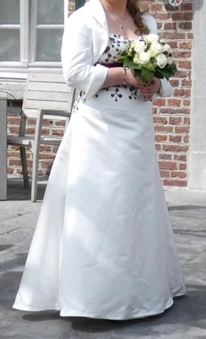 Wunderschönes Designerkleid Schützen / Hochzeit in Wegberg