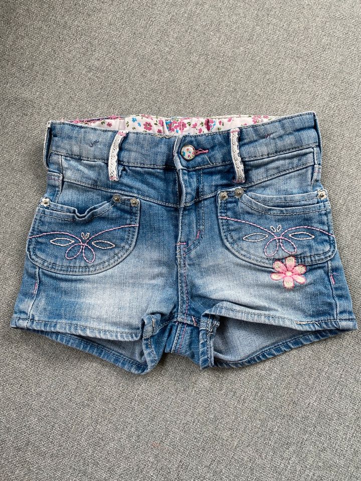 Jeans Short für Mädchen, Shorts, kurze Hose, Gr 110 in Großmehring