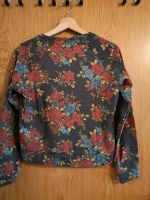 Pulli Pullover cropped grau mit Blumen rote Rosen Bonprix Nordrhein-Westfalen - Dinslaken Vorschau