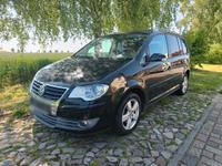 WV Touran Highline Automatik / Schiebedach / Xenon Sachsen-Anhalt - Magdeburg Vorschau