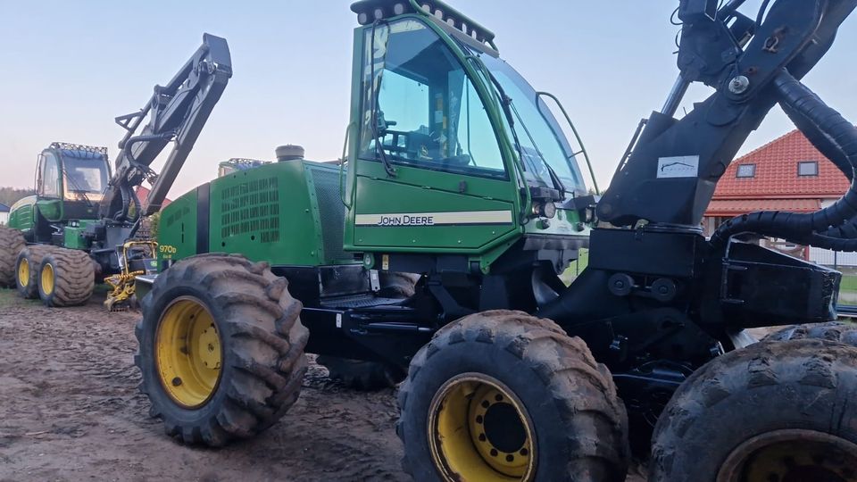 2x JOHN DEERE 970D H745 Harvester wie Ponsse in Forst (Lausitz)