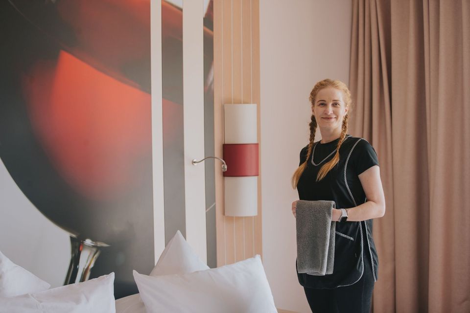 Hausdame / Housekeeping Manager (m/w/d) in Rhodt unter Rietburg