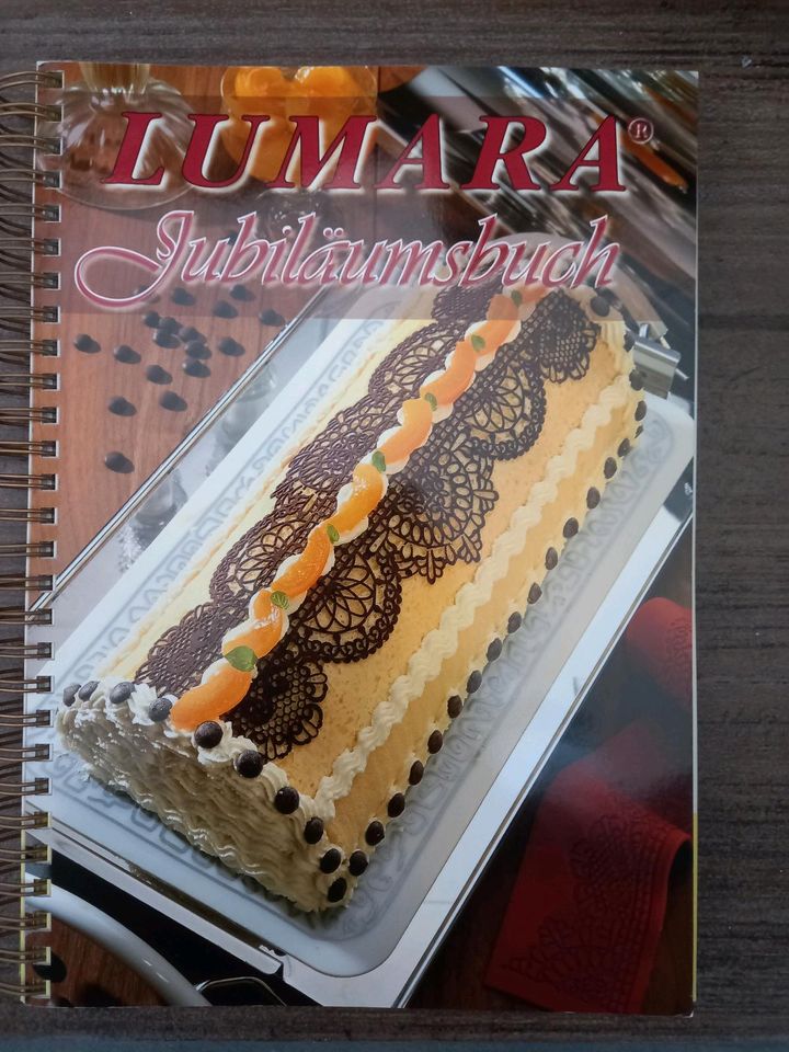 Lumara Jubiläumsbackbuch Kuppel Rezepte  *sehr selten* in Garching b München