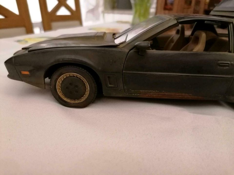 Knight Rider Kitt Pontiac Firebird Trans Am Diorama Modellauto in Zaunröden