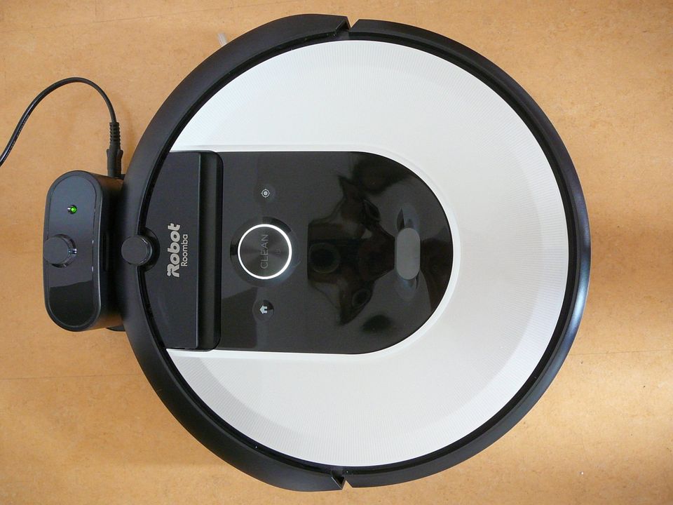 iRobot Roomba i7 156 Saugroboter fast NEU! in Gelsenkirchen