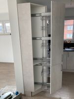 Küchenschrank mit Apothekerauszug für schrägen Abschluss Niedersachsen - Winsen (Luhe) Vorschau