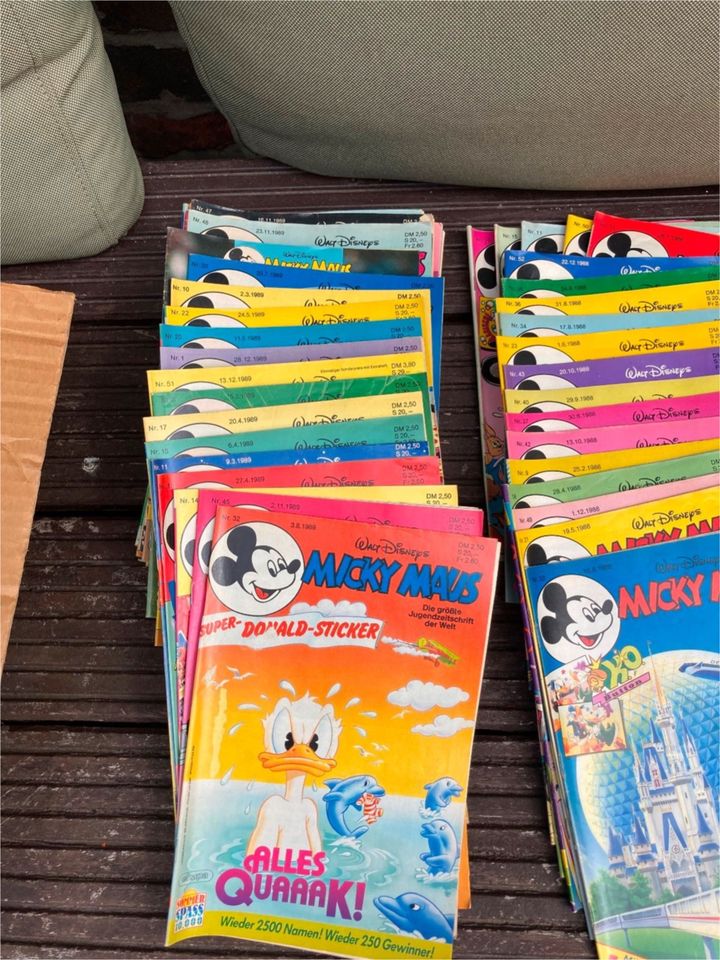 70 Stück Micky Maus Hefte aus 1987, 1988, 1989 in Düsseldorf