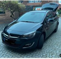 Opel Astra J Sports Tourer Kombi Top Ausstattung AHK PDC Navi Nordrhein-Westfalen - Geseke Vorschau