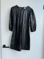 NEU- H&M Kleid Lederoptik kurzes Kleid 36 schwarz Niedersachsen - Bruchhausen-Vilsen Vorschau