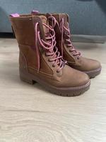 Damenstiefel in Braun mit rosa Schnürsenkeln Bayern - Benningen Vorschau