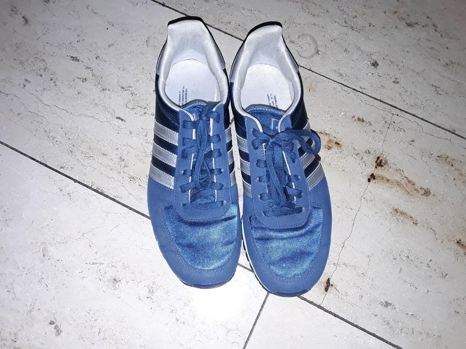 Turnschuhe,  Sneaker, adidas, Gr. 40 2/3, blau, silber in Kerpen