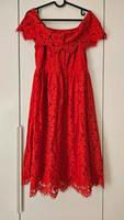 Rotes Kleid mit Spitze Schulterfrei Carmen Boohoo 36 Ballkleid Hessen - Offenbach Vorschau