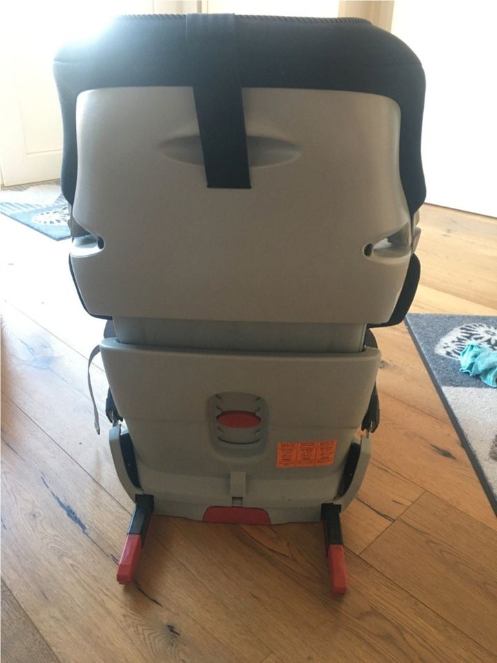 Kindersitz BMW ISOFIX Junior Seat 9 bis 25 kg in Bergisch Gladbach