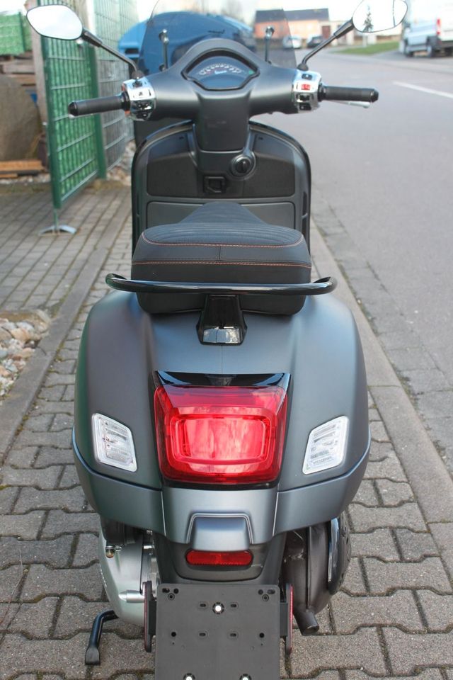 VESPA  GTS 300 hpe in Taucha