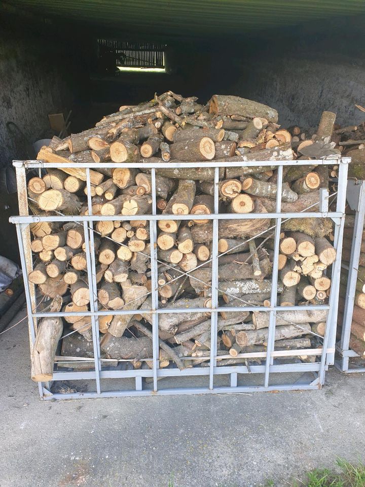 Hartholz Brennholz ofenfertig zu verkaufen 1,5 Kubikmeter in Mariaposching