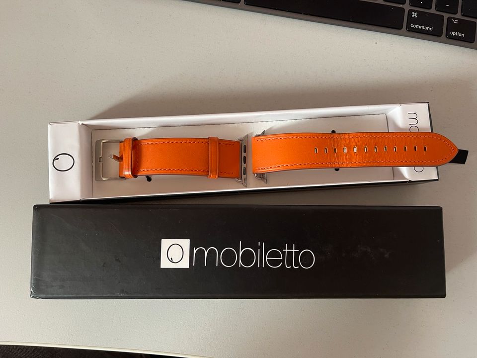 Apple Watch Series 6 Space Grey mit Mobilfunk in Gladbeck