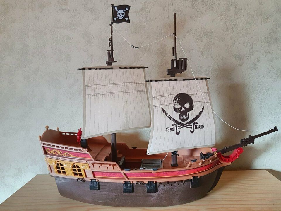 Playmobil  5135 Piratenschiff -fahrbar- in Willich